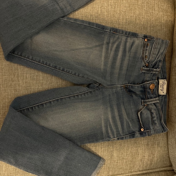 Jeans - Picture 1 of 2